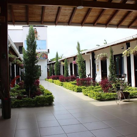 Hotel Cocobana Некоклі Екстер'єр фото